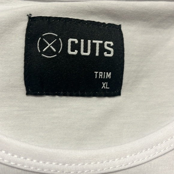 Men’s xl cuts white t-shirt - Picture 3 of 4